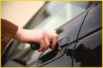 Exclusive Locksmith Service Huxley, IA 515-446-7038 - 18-car-unlock